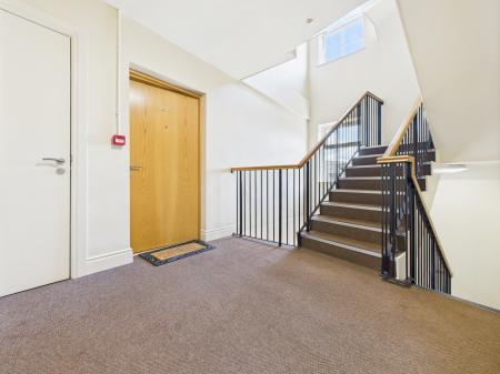 2 bedroom Apartment for sale in Ravenhill Road, Belfast, BT6
