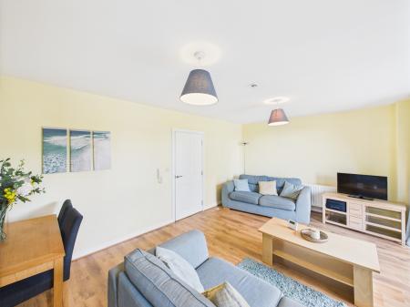 2 bedroom Apartment for sale in Ravenhill Road, Belfast, BT6