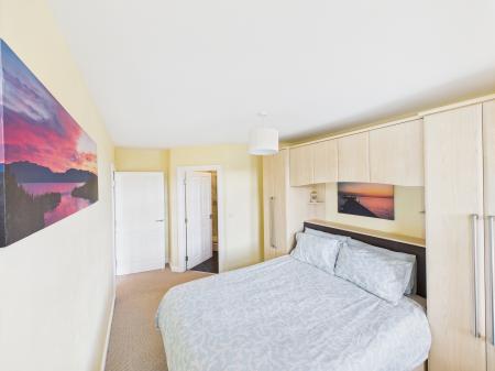2 bedroom Apartment for sale in Ravenhill Road, Belfast, BT6