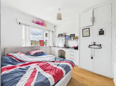 3 bedroom Semi-detached house for sale in Roddens Gardens, Belfast, BT5