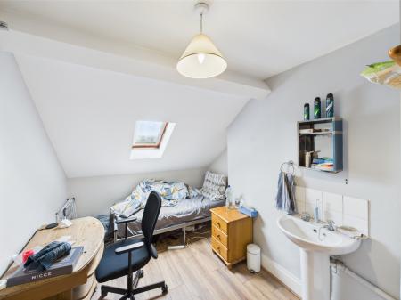 5 bedroom Terraced House for sale in Stranmillis Gardens, Belfast, BT9