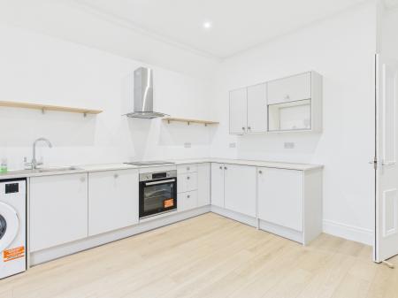 2 bedroom Flat to let in 192a Kingsway, Dunmurry, Belfast, BT17