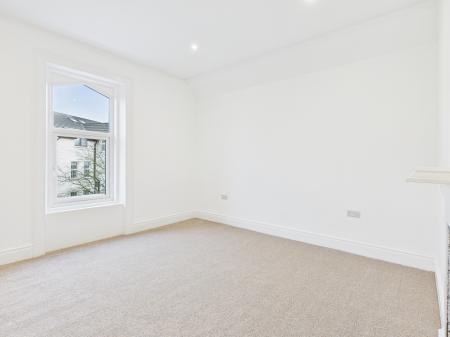 2 bedroom Flat to let in 192a Kingsway, Dunmurry, Belfast, BT17