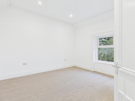 2 bedroom Flat to let in 192a Kingsway, Dunmurry, Belfast, BT17