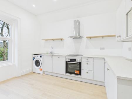 2 bedroom Flat to let in 192a Kingsway, Dunmurry, Belfast, BT17