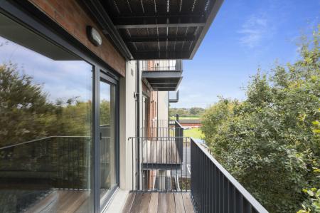 2 bedroom Apartment to let in Newtownbreda Road, Belfast, BT8