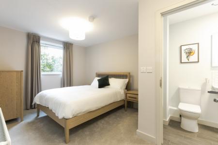 2 bedroom Apartment to let in Newtownbreda Road, Belfast, BT8