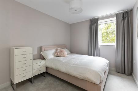 2 bedroom Apartment to let in Newtownbreda Road, Belfast, BT8