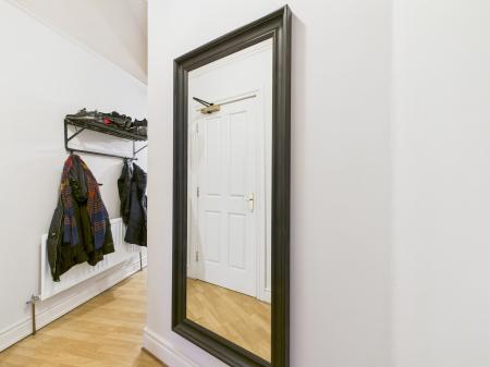 1 bedroom Flat to let in 14 College Gardens, Belfast, BT9