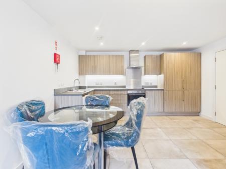 2 bedroom Flat to let in Castlereagh Street, Belfast, BT5