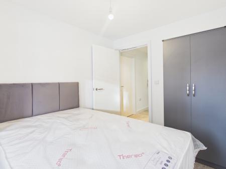 2 bedroom Flat to let in Castlereagh Street, Belfast, BT5