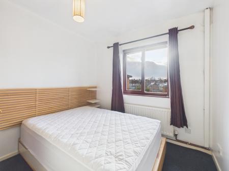 2 bedroom Flat to let in Lockside Road, Stranmillis Embankment, Belfast, BT9