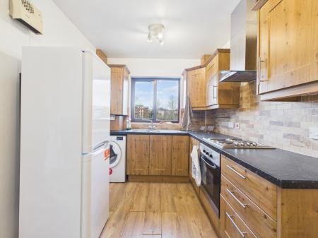 2 bedroom Flat to let in Lockside Road, Stranmillis Embankment, Belfast, BT9