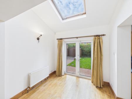 4 bedroom Semi-detached house for sale in Kingsberry Park, Belfast, BT6