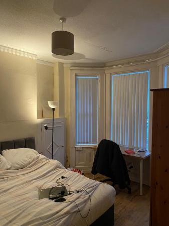 6 bedroom Terraced House to let in Sandhurst Drive, BT9