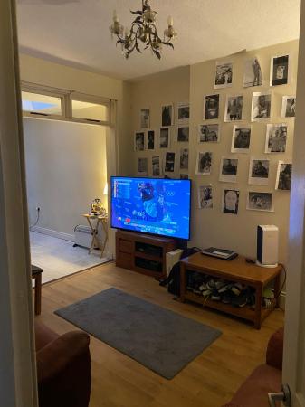 6 bedroom Terraced House to let in Sandhurst Drive, BT9