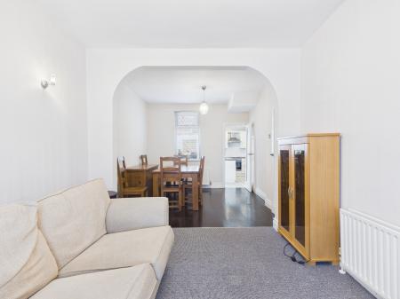 2 bedroom Terraced House to let in Whitehall Parade, Ormeau Road, Belfast, BT7