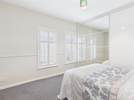 2 bedroom Terraced House to let in Whitehall Parade, Ormeau Road, Belfast, BT7