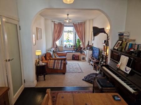 2 bedroom Terraced House to let in Whitehall Parade, Ormeau Road, Belfast, BT7