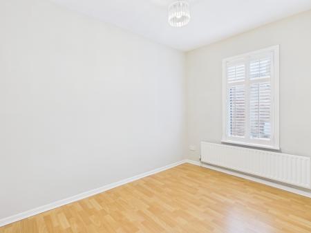 2 bedroom Terraced House to let in Whitehall Parade, Ormeau Road, Belfast, BT7