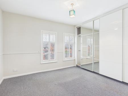 2 bedroom Terraced House to let in Whitehall Parade, Ormeau Road, Belfast, BT7