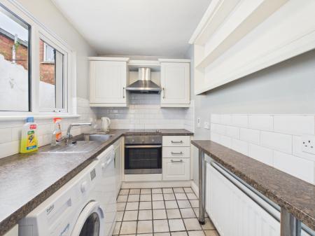 2 bedroom Terraced House to let in Whitehall Parade, Ormeau Road, Belfast, BT7