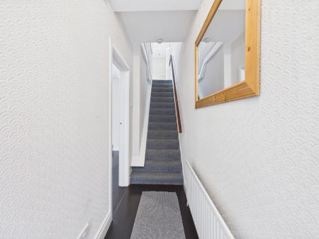 2 bedroom Terraced House to let in Whitehall Parade, Ormeau Road, Belfast, BT7