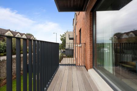 2 bedroom Flat to let in Newtownbreda Road, Belfast, BT8