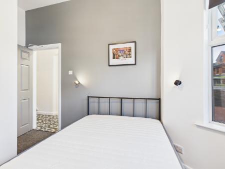 1 bedroom House share to let in Woodstock Road, Cregagh Road, Belfast, BT6