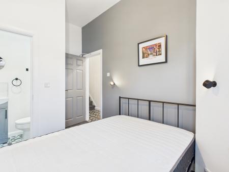 1 bedroom House share to let in Woodstock Road, Cregagh Road, Belfast, BT6