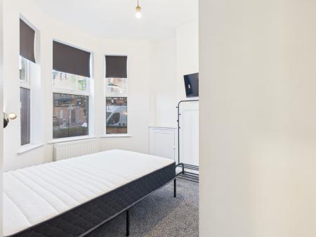 1 bedroom House share to let in Woodstock Road, Cregagh Road, Belfast, BT6