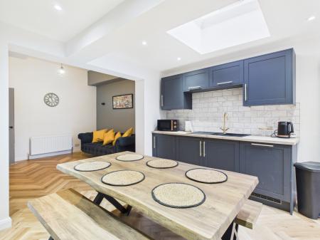 1 bedroom House share to let in Woodstock Road, Cregagh Road, Belfast, BT6