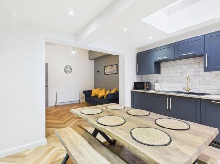 1 bedroom House share to let in Woodstock Road, Cregagh Road, Belfast, BT6