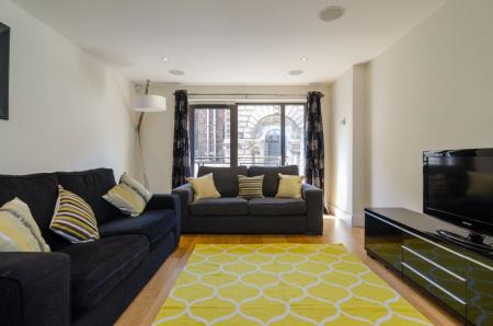 2 bedroom Flat to let in Ulster Street, Belfast, BT1