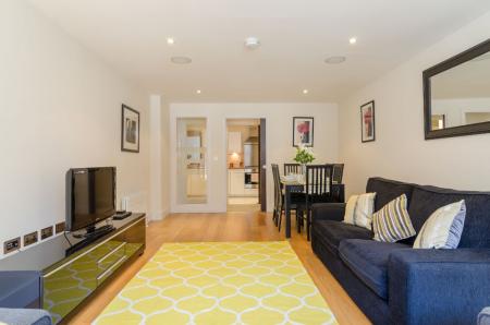 2 bedroom Flat to let in Ulster Street, Belfast, BT1