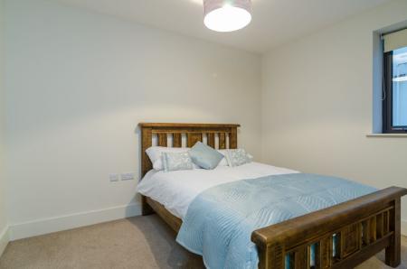 2 bedroom Flat to let in Ulster Street, Belfast, BT1