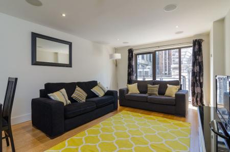 2 bedroom Flat to let in Ulster Street, Belfast, BT1