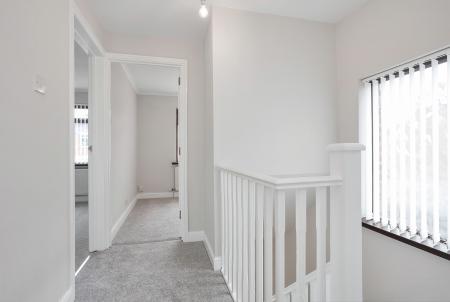 3 bedroom Semi-detached house to let in Hollymount, Belfast, BT10