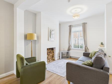 2 bedroom Terraced House to let in Donnybrook Street, Belfast, BT9