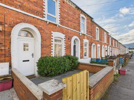 2 bedroom Terraced House to let in Donnybrook Street, Belfast, BT9