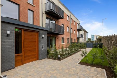 2 bedroom Apartment to let in Newtownbreda Road, Belfast, BT8