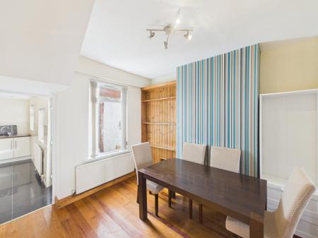 2 bedroom Terraced House to let in Killowen Street, Belfast, BT6