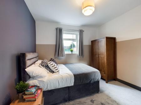 2 bedroom Flat to let in Eglantine Avenue, Belfast, BT9