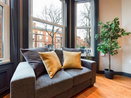 2 bedroom Flat to let in Eglantine Avenue, Belfast, BT9