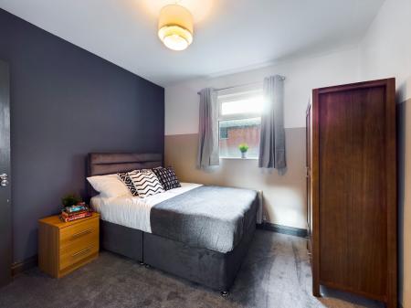 2 bedroom Flat to let in Eglantine Avenue, Belfast, BT9