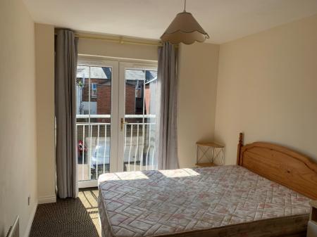 2 bedroom Town house to let in St Judes Square, Belfast, BT7