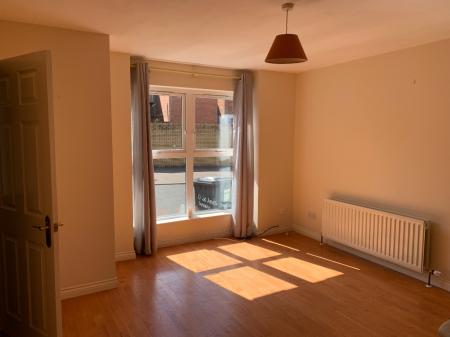 2 bedroom Town house to let in St Judes Square, Belfast, BT7