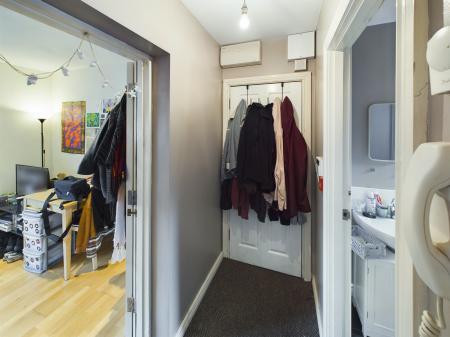 1 bedroom Flat to let in Belgravia Avenue, Belfast, BT9