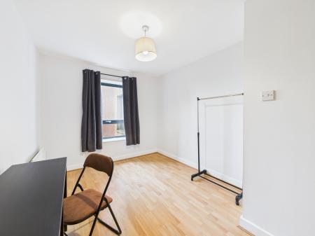 2 bedroom Apartment to let in Station Street, Belfast, BT3