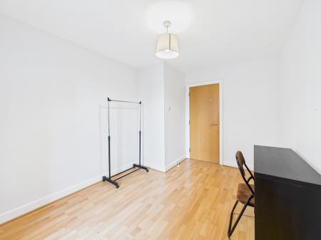 2 bedroom Apartment to let in Station Street, Belfast, BT3